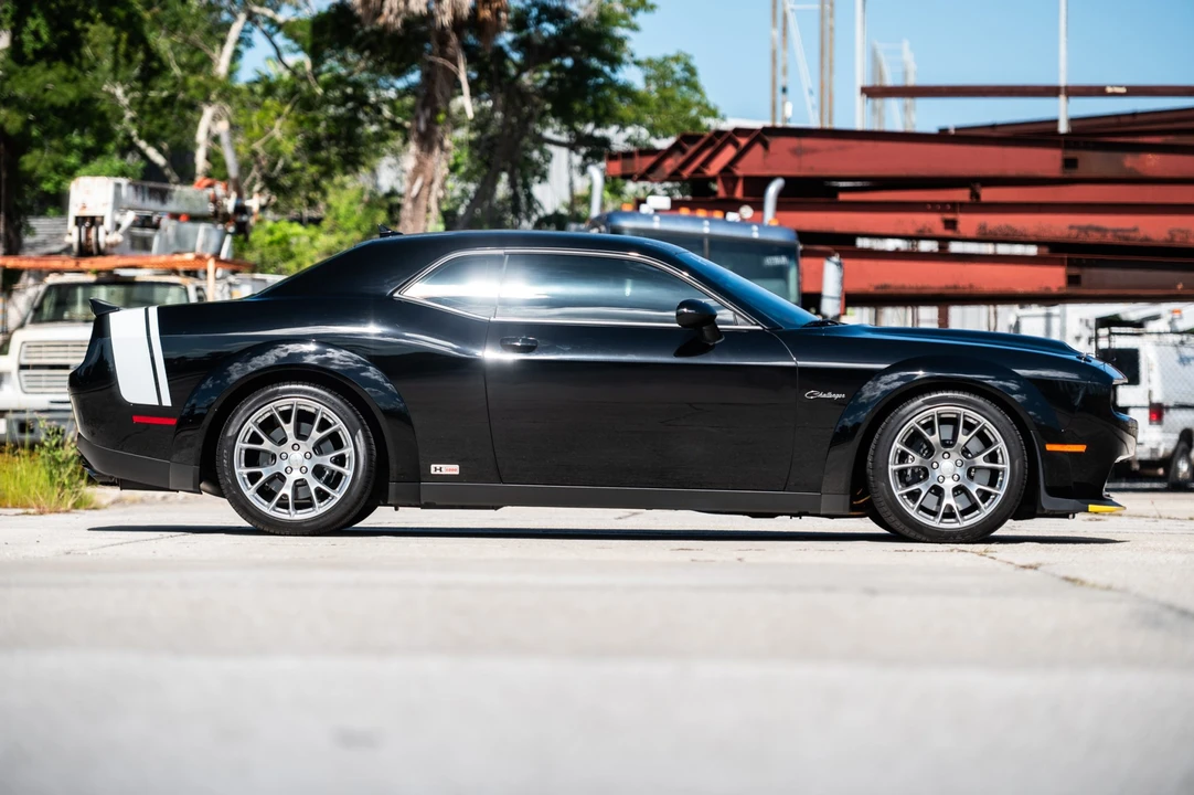 2023 Dodge Challenger SRT Hellcat 3rd Gen - Image 12 of 31