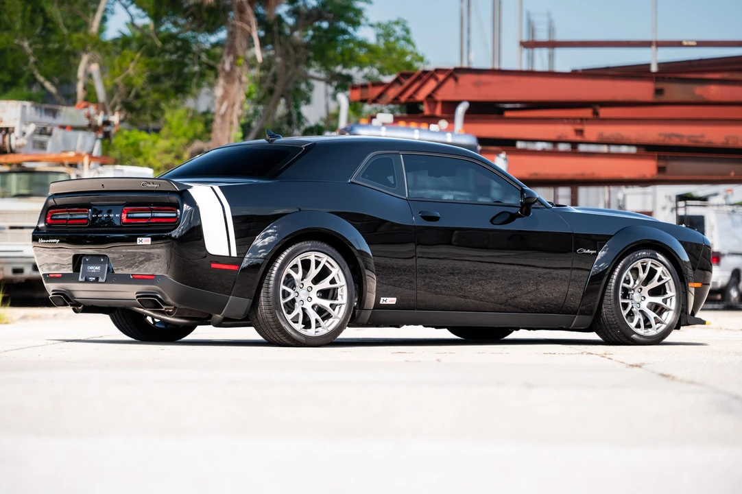 2023 Dodge Challenger SRT Hellcat 3rd Gen - Image 15 of 31