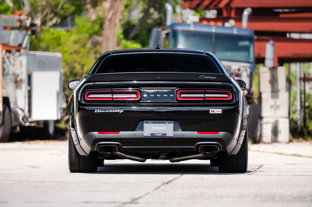 2023 Dodge Challenger SRT Hellcat 3rd Gen - Image 17 of 31