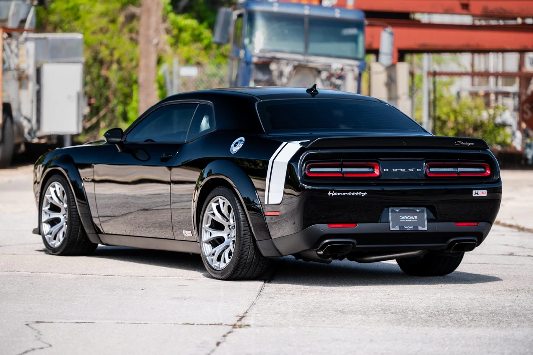 2023 Dodge Challenger SRT Hellcat 3rd Gen - Image 18 of 31