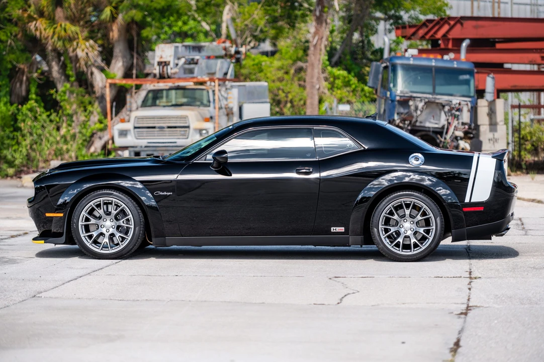 2023 Dodge Challenger SRT Hellcat 3rd Gen - Image 20 of 31