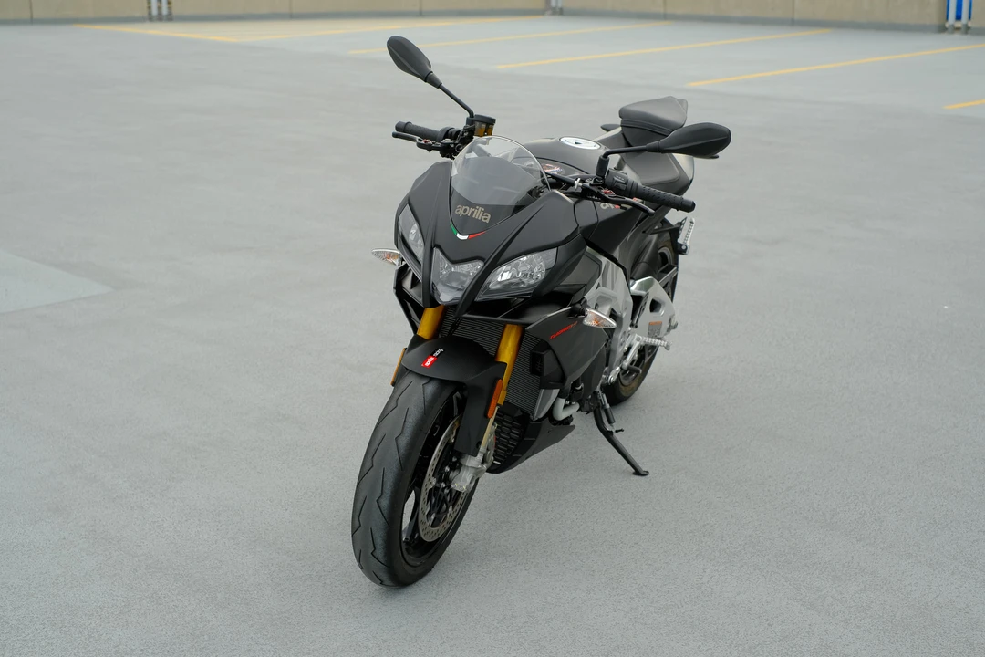 2019 Aprilia - Image 6 of 31