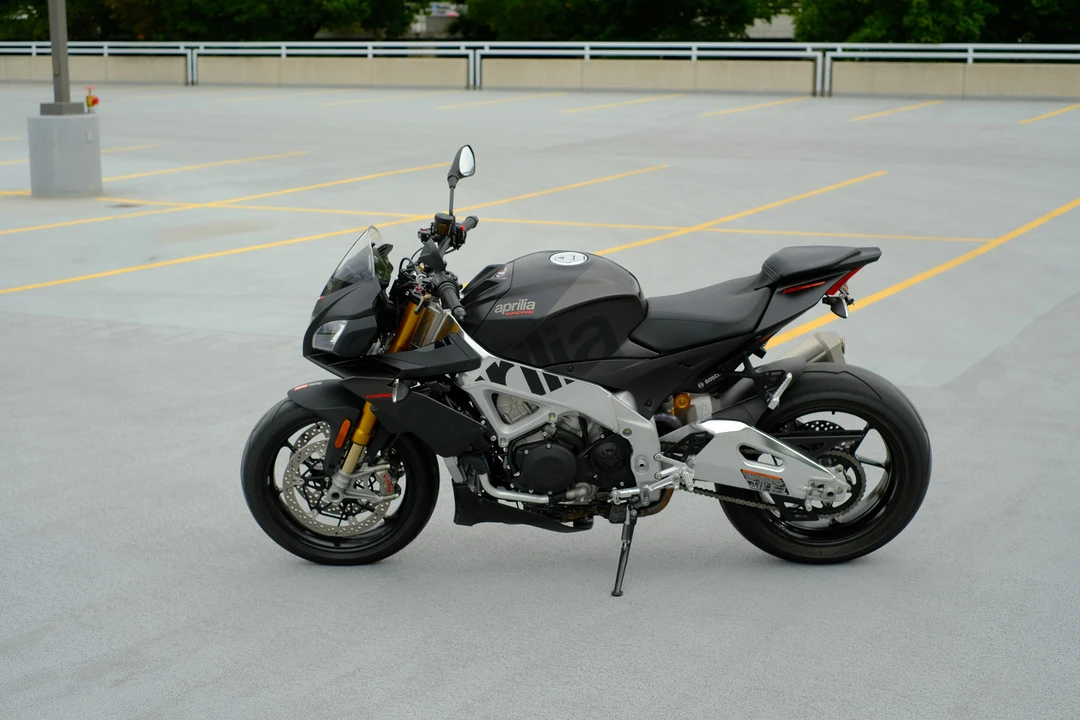 2019 Aprilia - Image 10 of 31