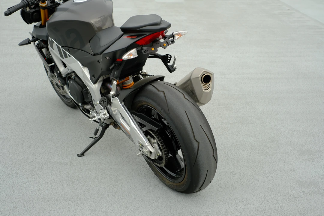 2019 Aprilia - Image 13 of 31