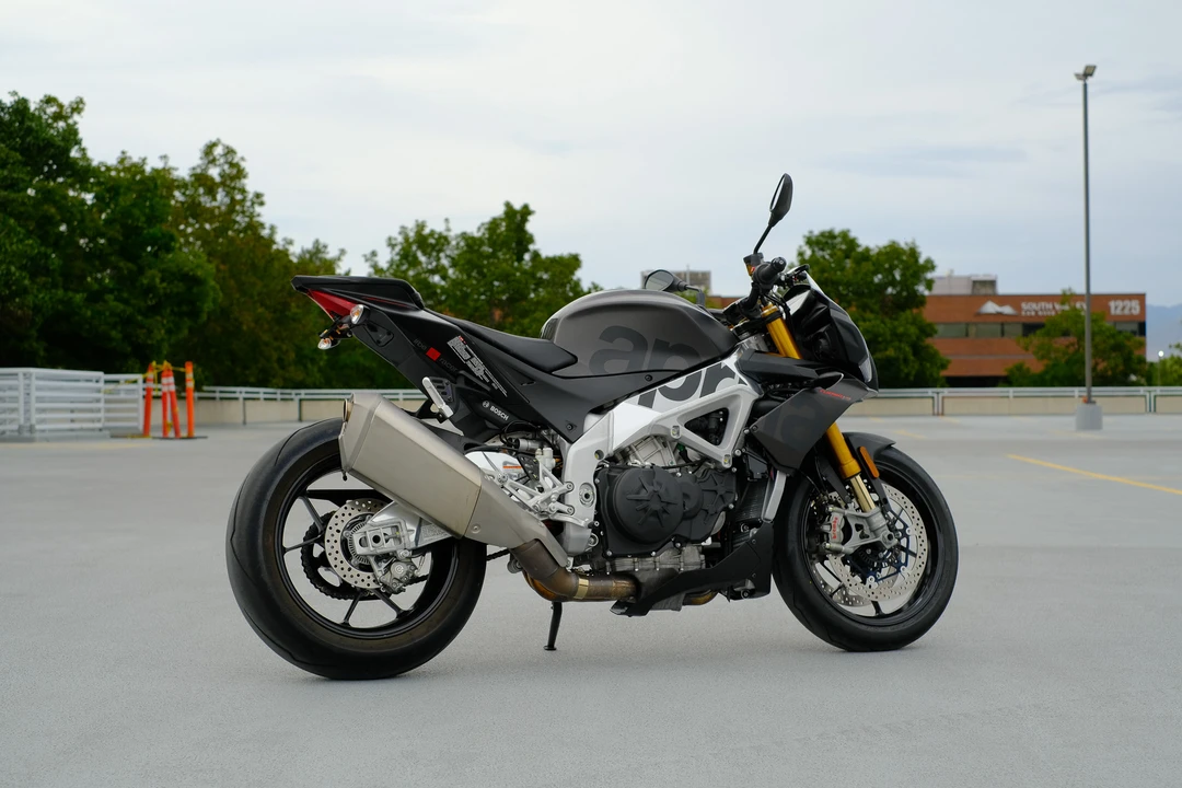 2019 Aprilia - Image 16 of 31