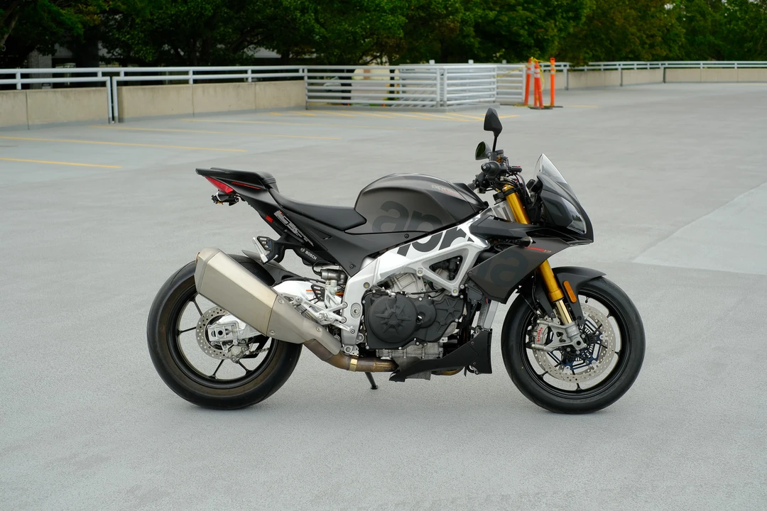 2019 Aprilia - Image 18 of 31