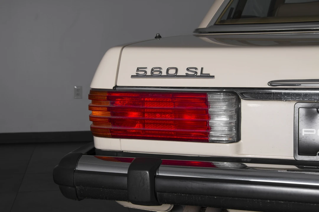 1987 Mercedes-Benz R107 SL-Class - Image 10 of 31