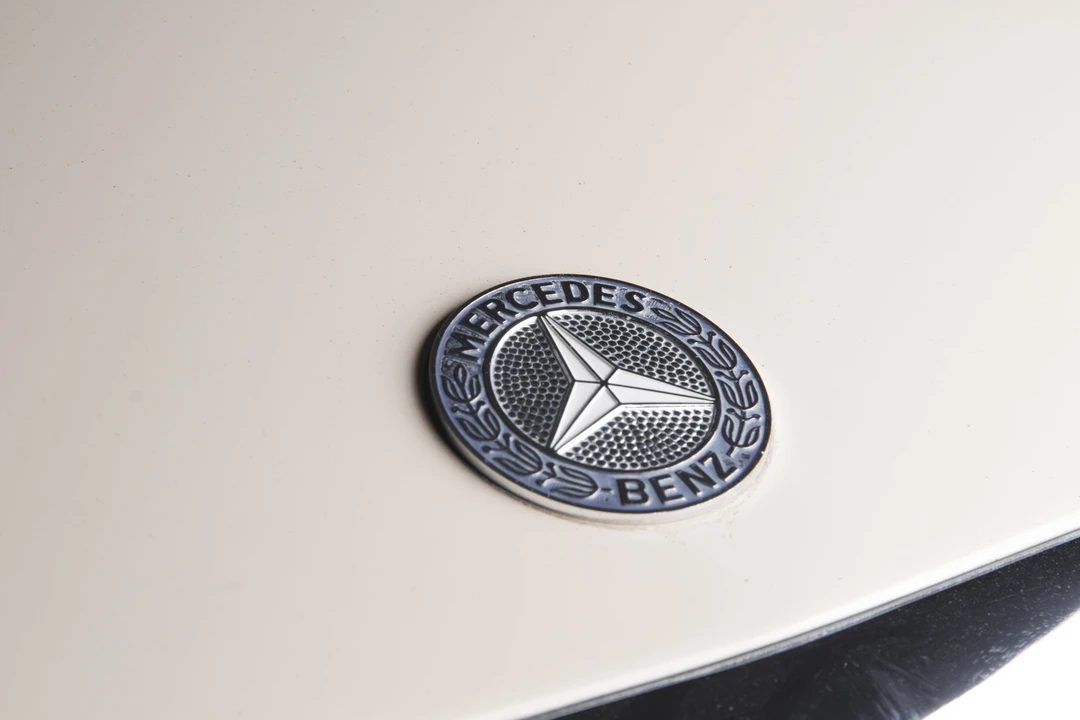 1987 Mercedes-Benz R107 SL-Class - Image 9 of 31