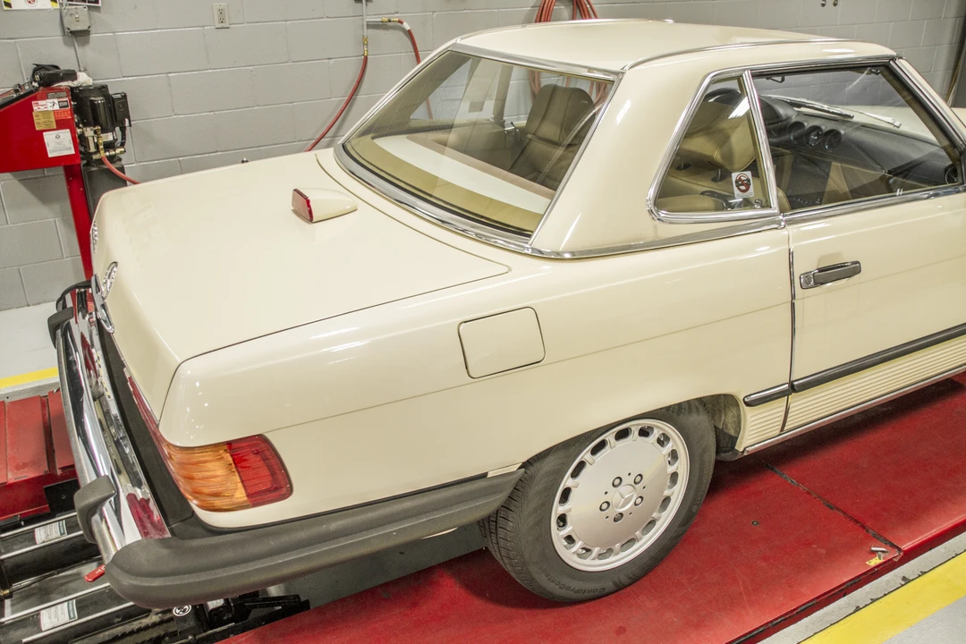 1987 Mercedes-Benz R107 SL-Class - Image 13 of 31
