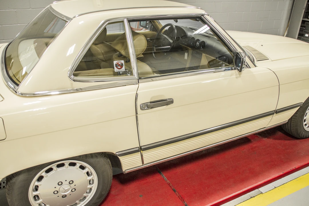 1987 Mercedes-Benz R107 SL-Class - Image 14 of 31