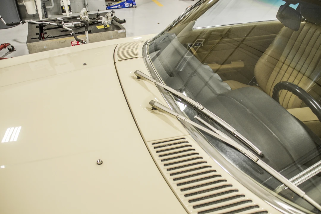 1987 Mercedes-Benz R107 SL-Class - Image 22 of 31