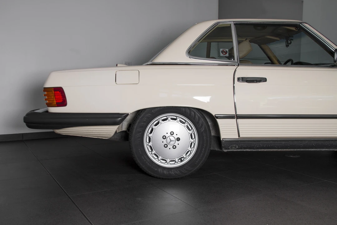 1987 Mercedes-Benz R107 SL-Class - Image 7 of 31