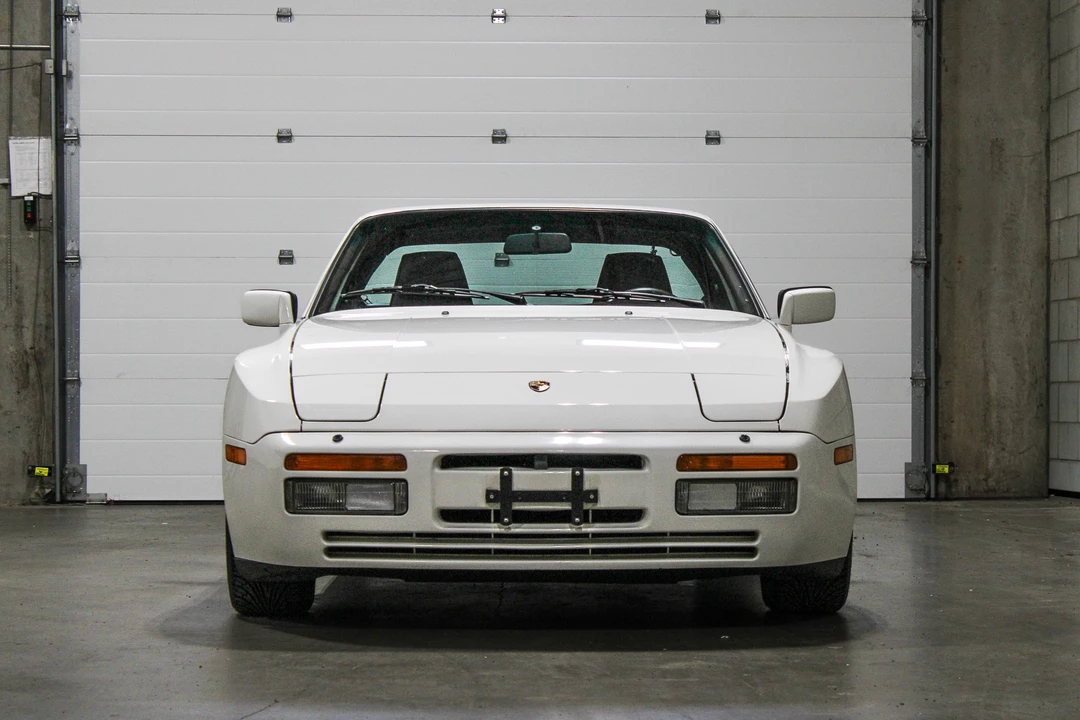1986 Porsche 944 Turbo - Image 10 of 31