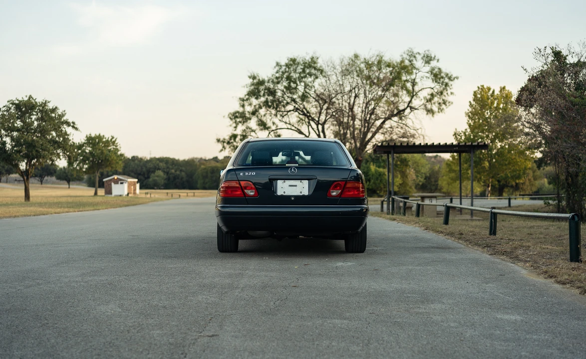 1996 Mercedes-Benz W210 E-Class - Image 9 of 31