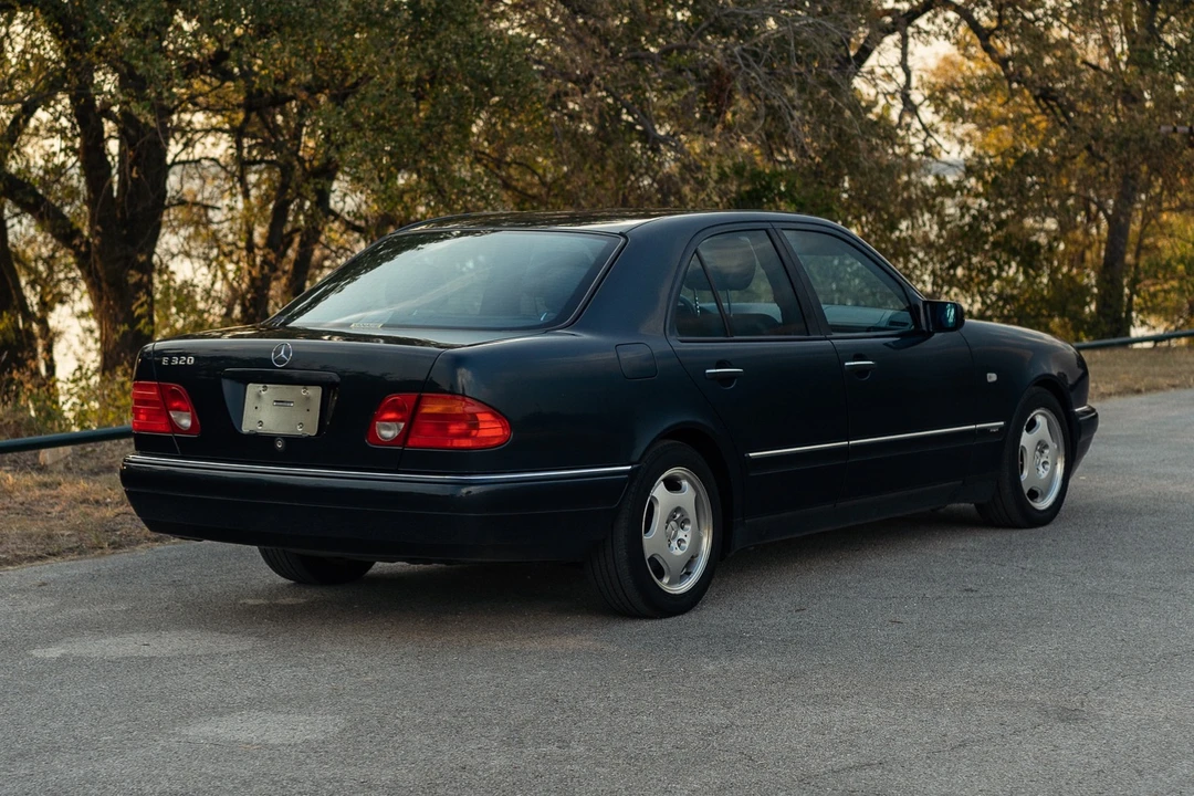 1996 Mercedes-Benz W210 E-Class - Image 10 of 31
