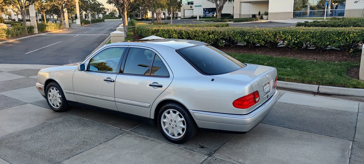 1996 Mercedes-Benz W210 E-Class - Image 10 of 31