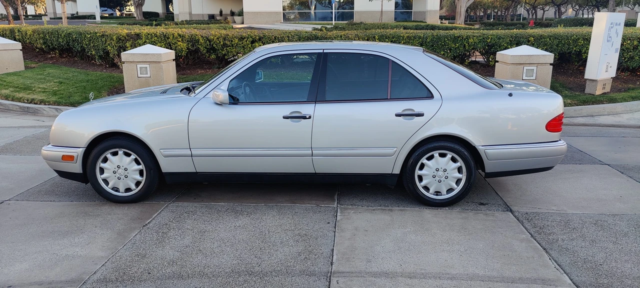 1996 Mercedes-Benz W210 E-Class - Image 9 of 31