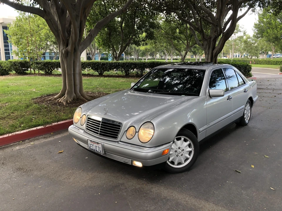 1996 Mercedes-Benz W210 E-Class - Image 4 of 31