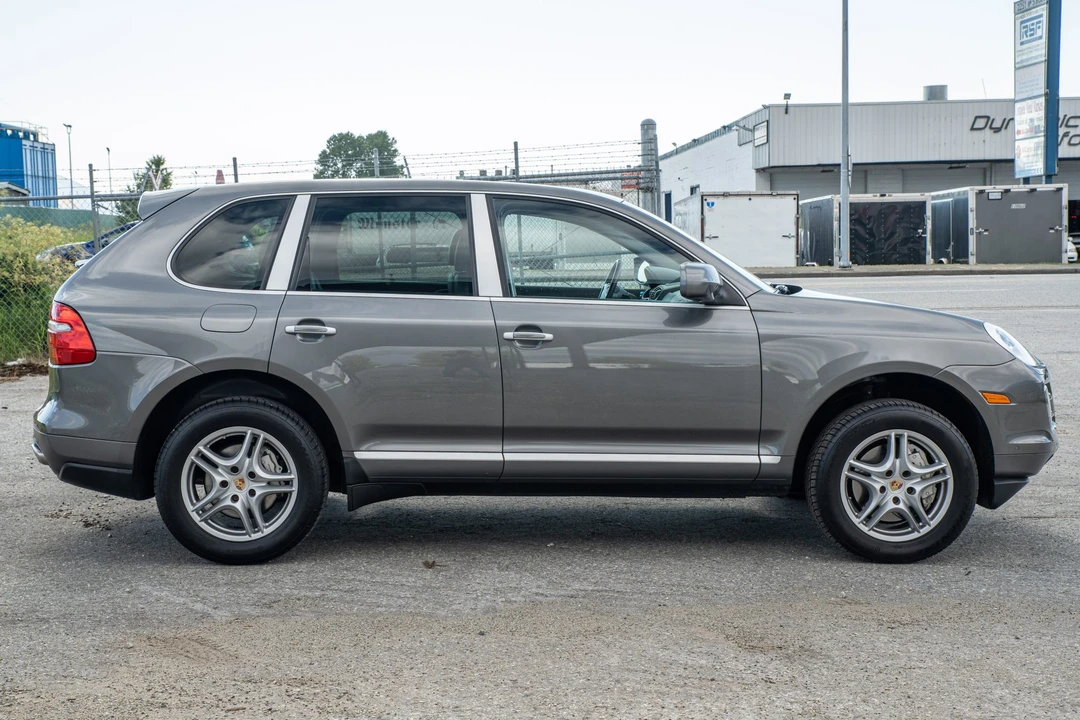 2008 Porsche 955/957 Cayenne S - Image 8 of 31