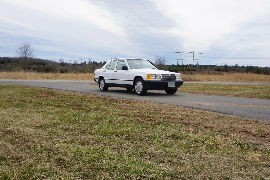 1986 Mercedes-Benz 190E - Image 14 of 31