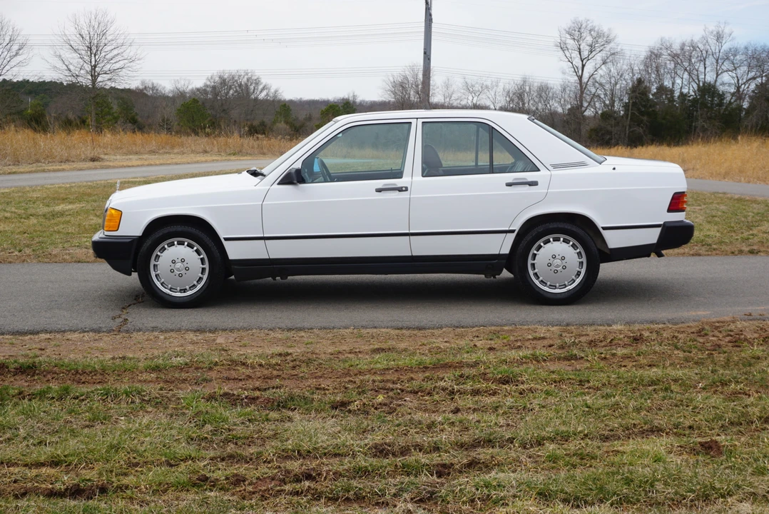 1986 Mercedes-Benz 190E - Image 8 of 31