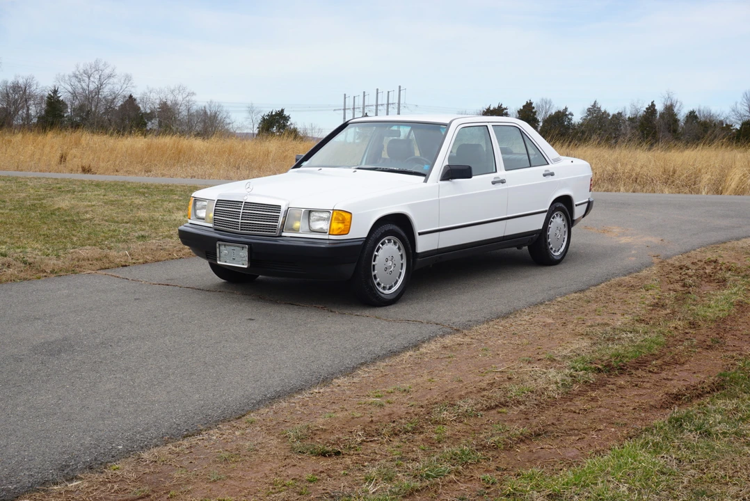 1986 Mercedes-Benz 190E - Image 2 of 31
