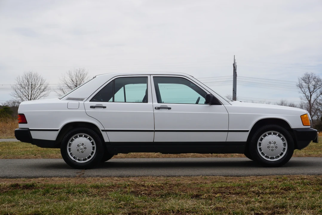 1986 Mercedes-Benz 190E - Image 19 of 31