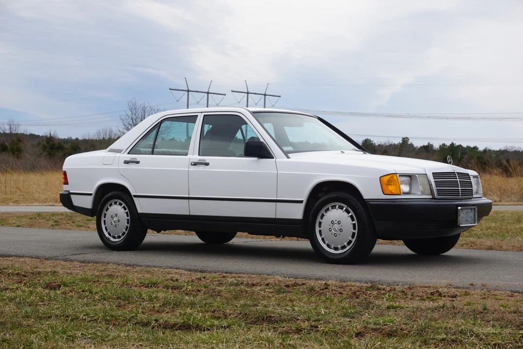 1986 Mercedes-Benz 190E - Image 23 of 31