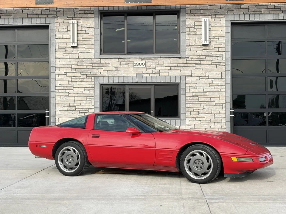1991 Chevrolet Corvette C4 - Image 13 of 31