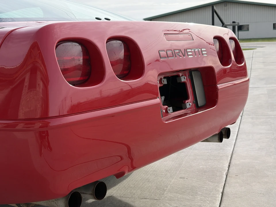 1991 Chevrolet Corvette C4 - Image 31 of 31