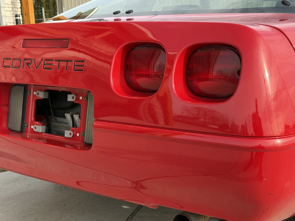 1991 Chevrolet Corvette C4 - Image 30 of 31