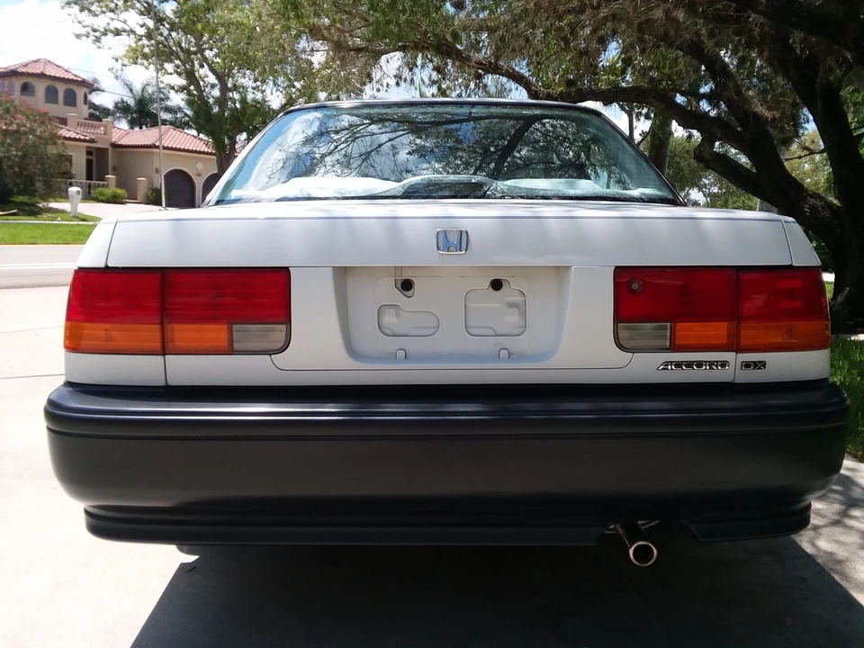 1992 Honda Accord 4th Gen - Image 10 of 31