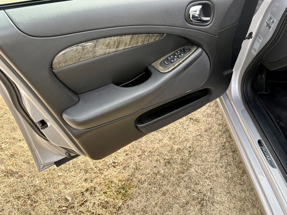 2003 Jaguar S-Type 2nd Gen - Image 22 of 31