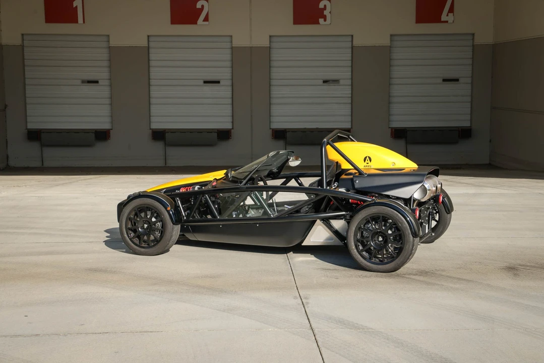 2024 Ariel Atom - Image 15 of 31