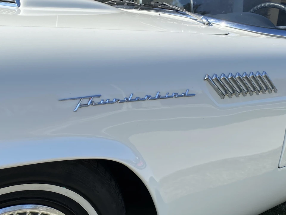 1957 Ford Thunderbird 1st Gen - Image 21 of 31