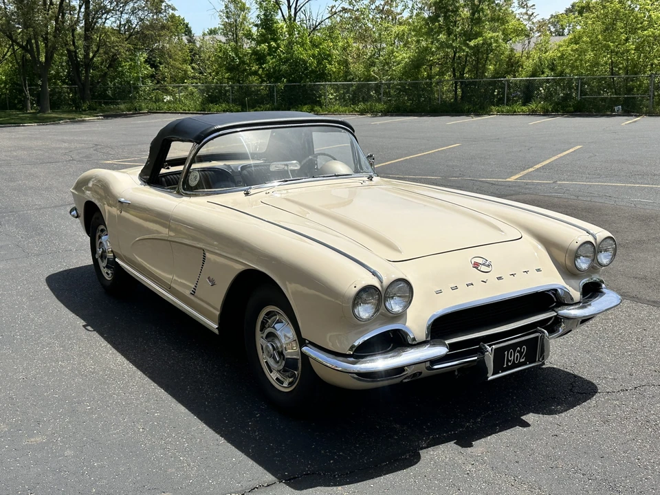 1962 Chevrolet Corvette C1 - Image 17 of 31