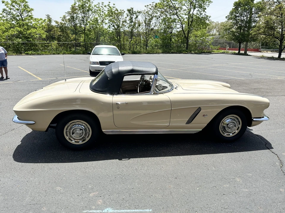 1962 Chevrolet Corvette C1 - Image 15 of 31