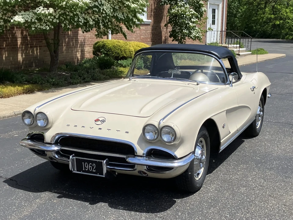 1962 Chevrolet Corvette C1 - Image 2 of 31