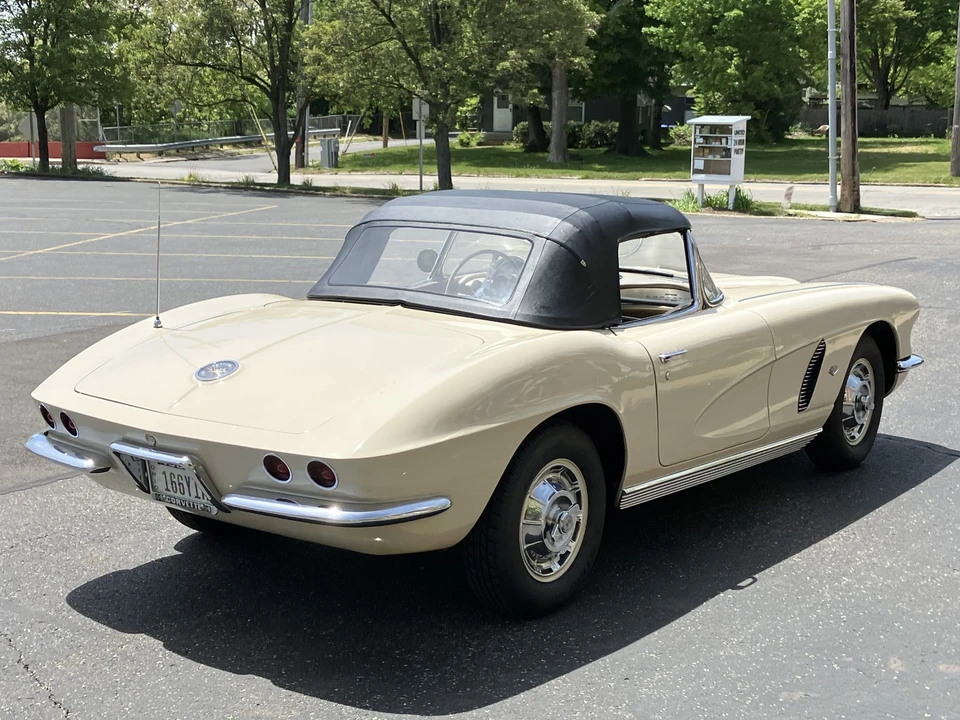 1962 Chevrolet Corvette C1 - Image 13 of 31