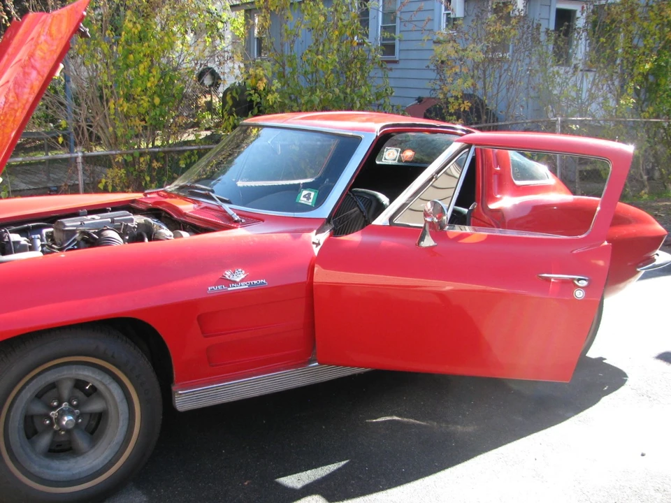 1963 Chevrolet Corvette C2 - Image 21 of 31