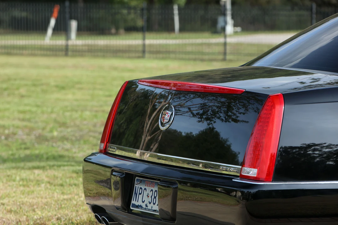 2008 Cadillac DTS - Image 12 of 31