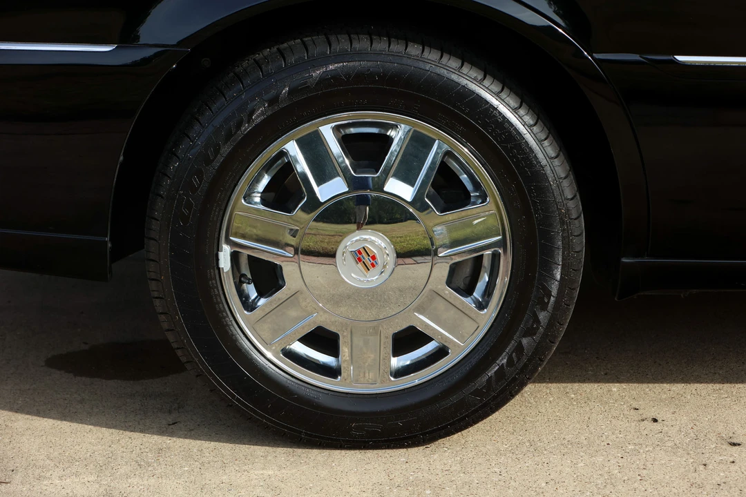 2008 Cadillac DTS - Image 21 of 31