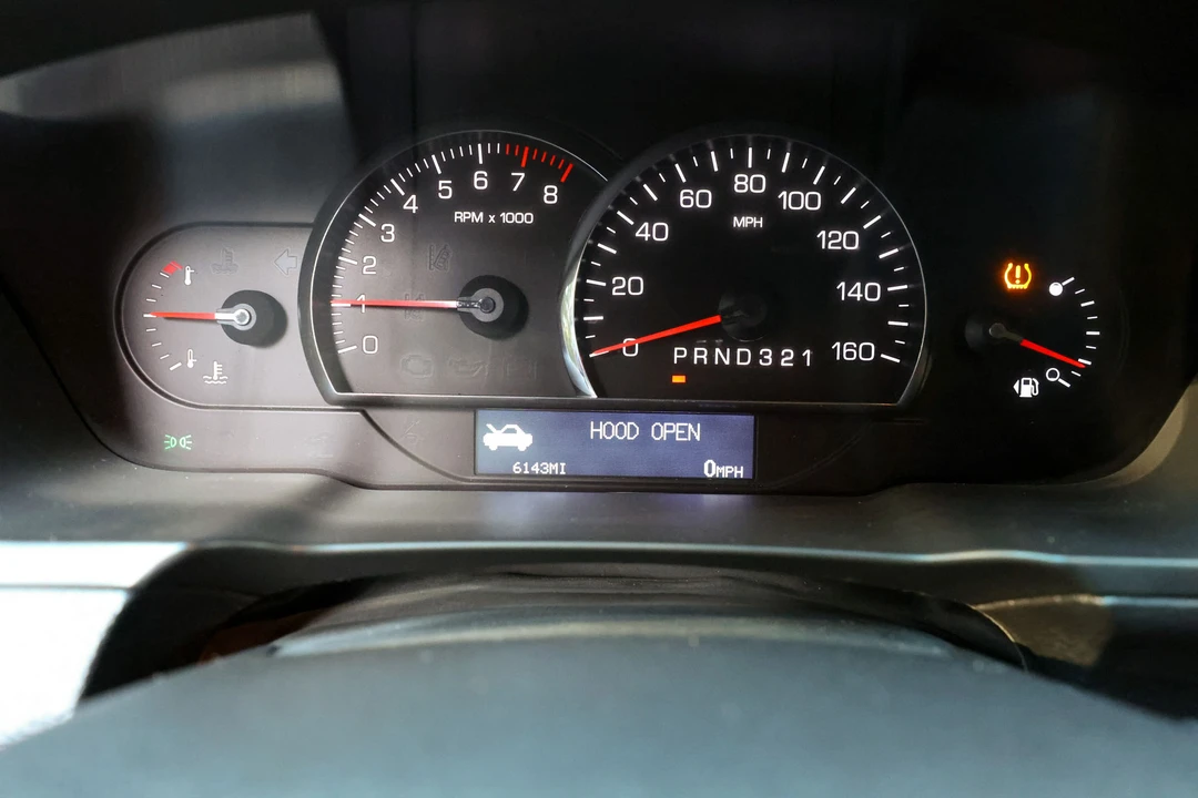 2008 Cadillac DTS - Image 28 of 31