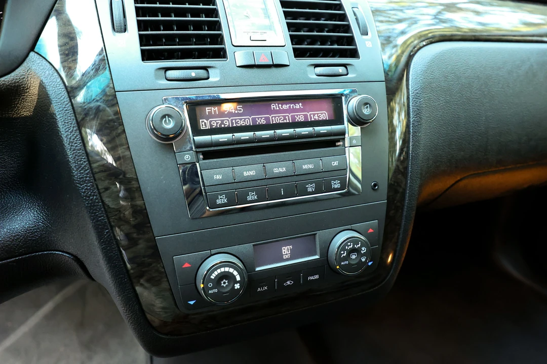2008 Cadillac DTS - Image 31 of 31
