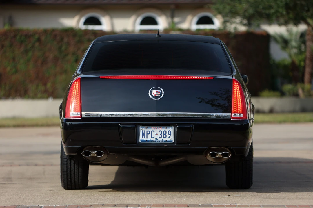 2008 Cadillac DTS - Image 9 of 31
