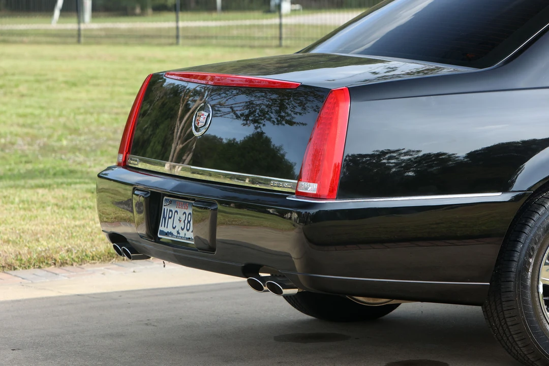 2008 Cadillac DTS - Image 10 of 31