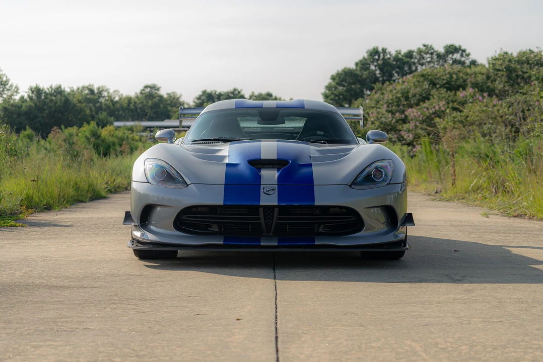 2016 Dodge Viper ACR 5th Gen - Image 2 of 31