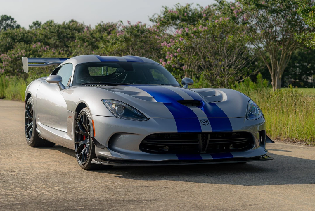 2016 Dodge Viper ACR 5th Gen - Image 3 of 31
