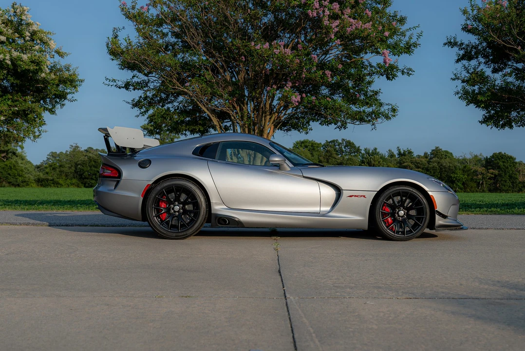 2016 Dodge Viper ACR 5th Gen - Image 4 of 31