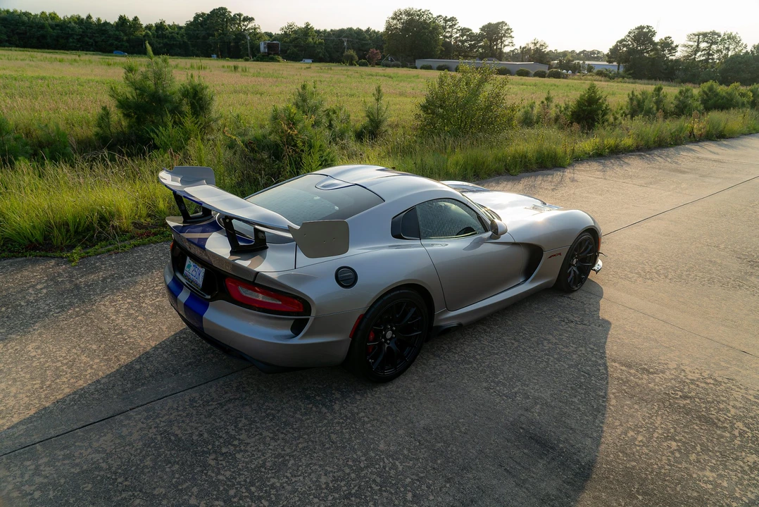2016 Dodge Viper ACR 5th Gen - Image 17 of 31